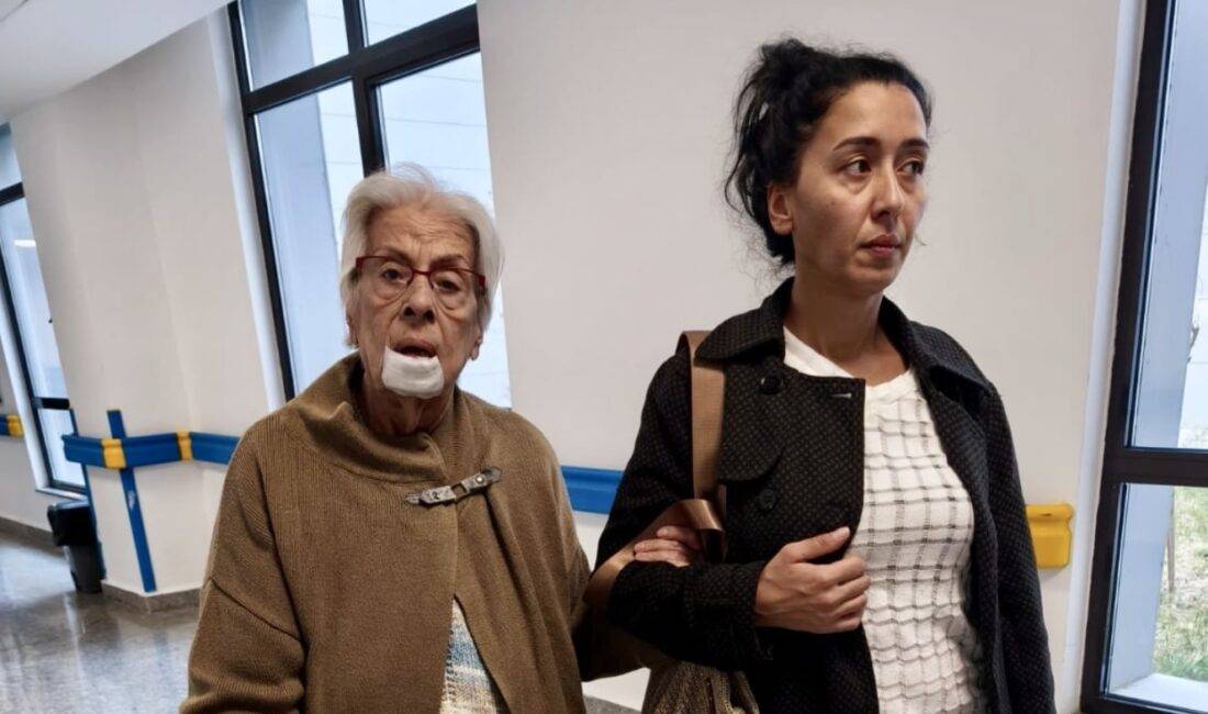 Buca Seyfi Demirsoy Devlet Hastanesi’nde Tekerlekli Sandalye Skandalı Buca Seyfi Demirsoy Eğitim ve Araştırma Hastanesi'nde beyin kanaması geçiren
